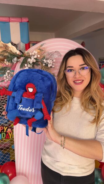 ghspiderman-2-338x600 Spune Adio Ghiozdanelor Plictisitoare: Descoperă Magia unui Ghiozdan Personalizat!