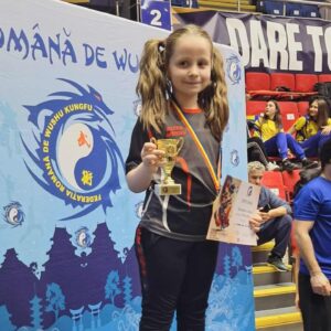 003bbe97-fa40-4309-af2a-c017681666fb-300x300 Club Sportiv Rizea Wushu - Campioni și Galerie foto