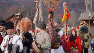 597855412_1381305197010839_6413702250198293144_n-300x169 Festivalul Colindelor de la Moroeni a reunit 400 de colindători din întreaga țară și Republica Moldova