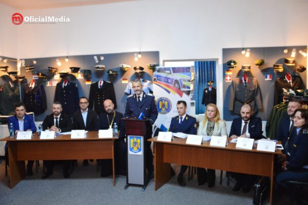 WhatsApp-Image-2025-12-04-at-12.55.45_44cbd9fe-600x399 Dincolo de aparențe - educație civică și prevenire a comportamentelor antisociale în rândul tinerilor