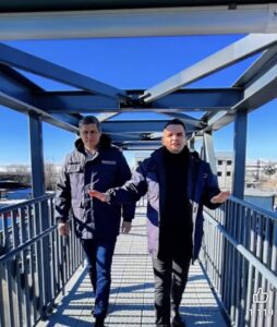 1000142753-1068x1261-1-254x300 De joi, traversarea pe Calea București se face doar pe pasarelă. Investiția intră oficial în funcțiune