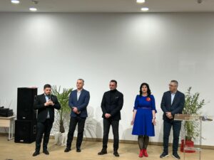 ef4f8c1f-4692-4584-b655-507ee13ad7d6-300x225 Investiție de 44 de milioane de lei: Școala „Tudor Vladimirescu” din Târgoviște, inaugurată după lucrări ample de modernizare