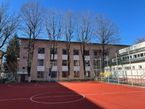 afc3e22a-062d-4fa5-9301-bd48dcac2794-300x225 Proiect de reabilitare și consolidare pentru Colegiul Național „Ienăchiță Văcărescu” din Târgoviște