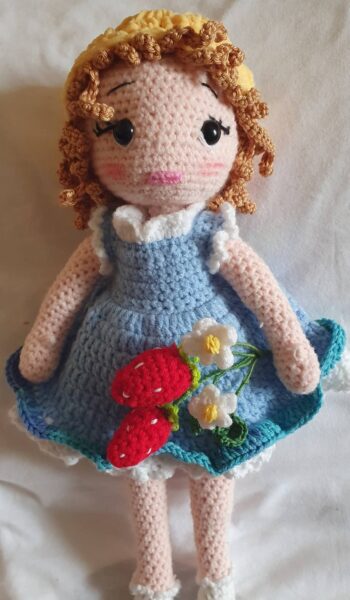 adina-constantin1-350x600 Adina Constantin, meșter artizan, vă așteaptă în Parcul Chindia din Târgoviște